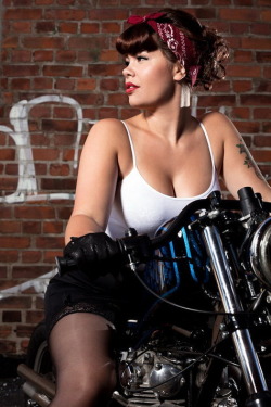 biker-queens:  Biker Queen  