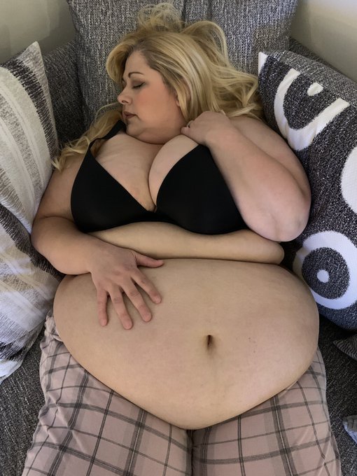 jiggle-watts:bbwdaisyOnlyFans