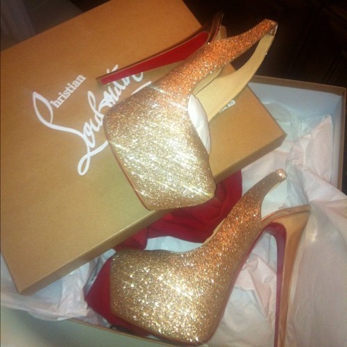 yb-rapunzel:  Follow me for fashion &amp; quality post Yb-rapunzel.tumblr.com I