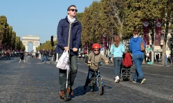 guardian:  All-blue skies in Paris as city centre goes car-free for first time | See full articleThe lack of sound on the Champs Elysées was striking. For one day, with the eight lanes of France’s most famous avenue cleared of all traffic, the usual