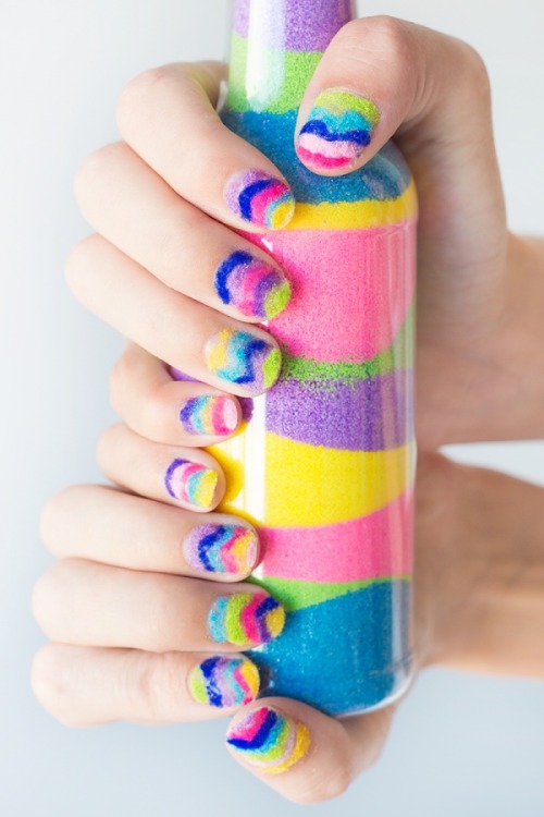 DIY Sand Art Nail Art Tutorial from Studio DIY.These are actually velvet flocked nails. Infographic 