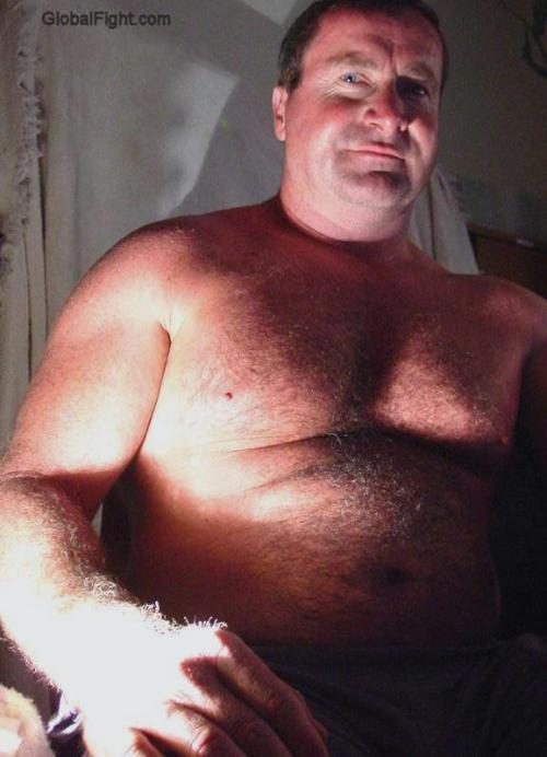 Hairybear Bi Swinger VIEW HIS DAILY NUDIST POSTS OF HIMSELF on his homepage at onlyfans.com/