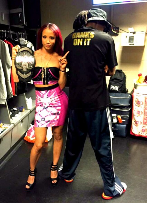 cmxpunk:Snoop Dogg   Sasha Banks Shirt