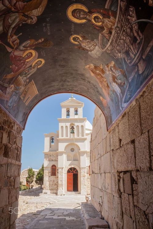 Monastery of the Life Giving Spring (Zoodóchos Piyí) in Anafi, Greece by Vivere Travel via 500px. 