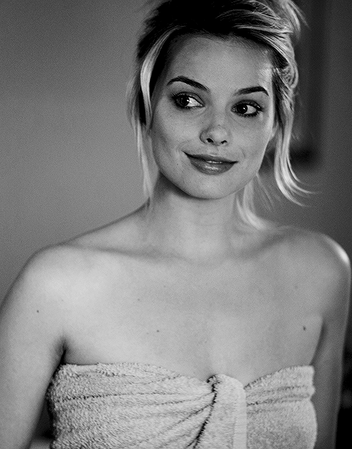 dailymargot: Margot Robbie in About Time 