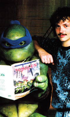 thecomicsvault:  Leonardo doing research