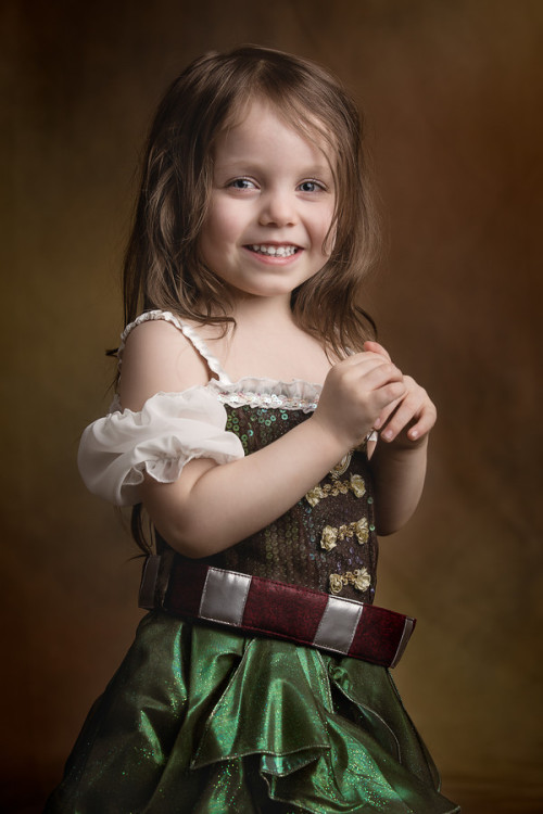 Natasha Portrait: Zarina the Pirate Fairy Outfit