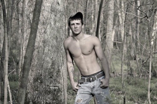 txcwbysexy:  Sexy Young Country Boy