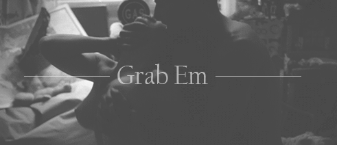 badwickedsoul: thesnakestillmoan:  grab em  SWEEEET 