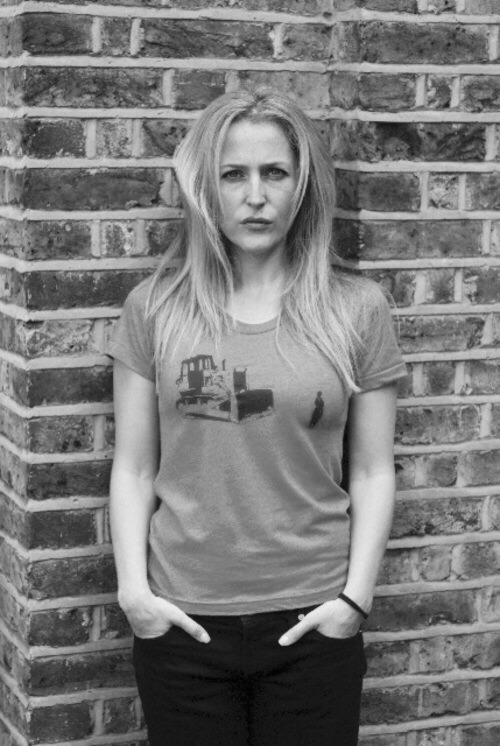 gillianandersonthequeen: Gillian and her charity shirts