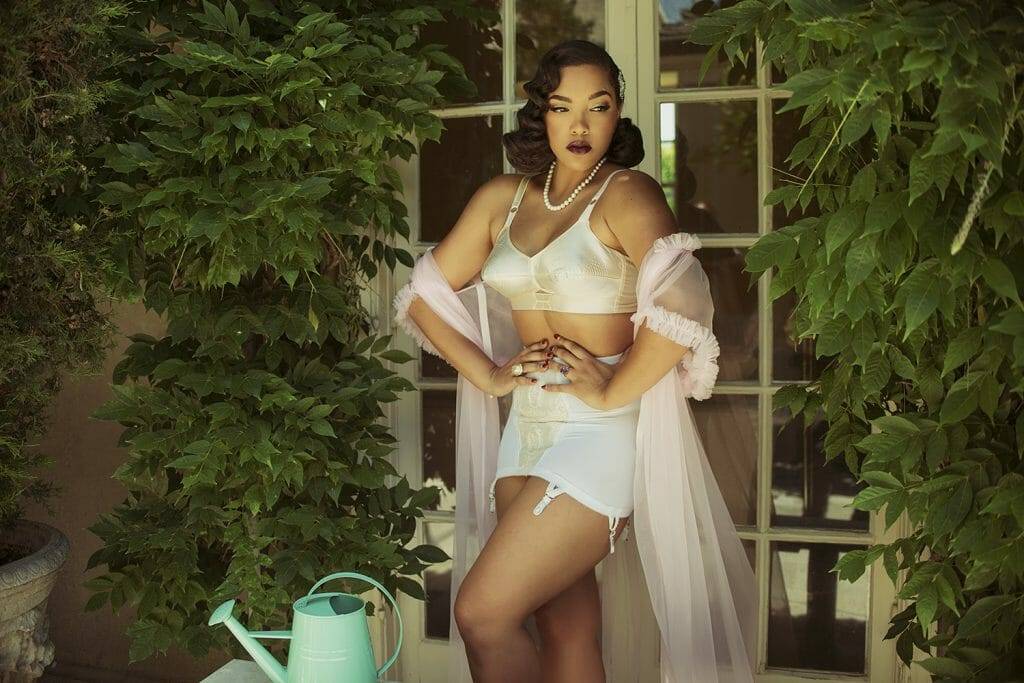 thelingerieaddict:  A Hollywood Heroine, pt. 2: More of Our Vintage-Inspired Lingerie