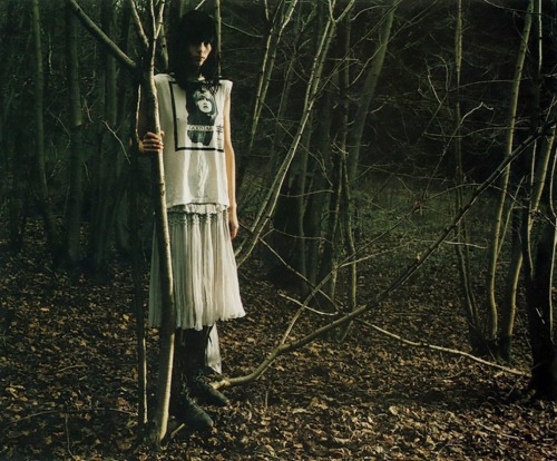 jinxproof:  Diana Gärtneri-D #221 (June 2002)ph. Corinne Day