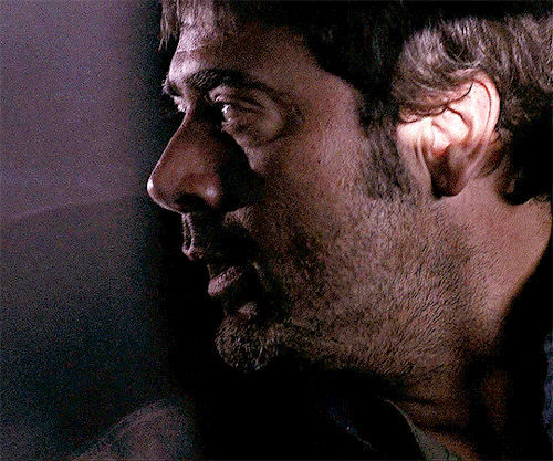JEFFREY DEAN MORGAN As JOHN WINCHESTERSupernatural S01E20 Dead Mans Blood