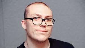 cissygirl15: Anthony Fantano is a white mansplaining rapist male that makes money by mansplaining ab