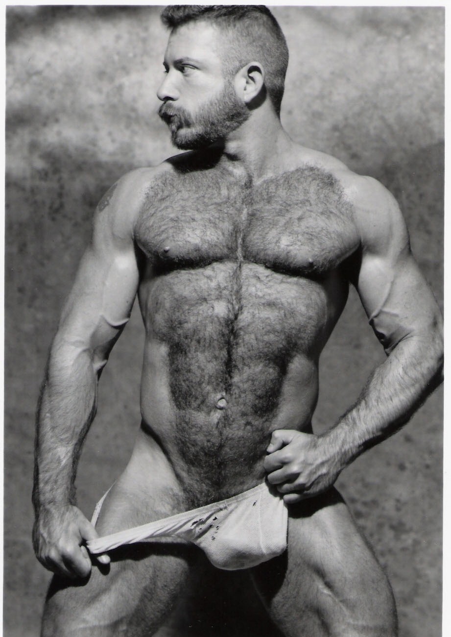 warriorsofmightandmagic:  They wear that which is the epitome of masculinity!  They