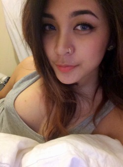 pphox:  Lazy in bed