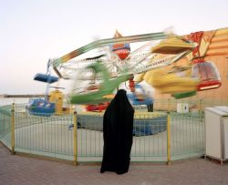 unrar:    Bahrain, Manama seafront, 2004, Chris-Steele Perkins. 