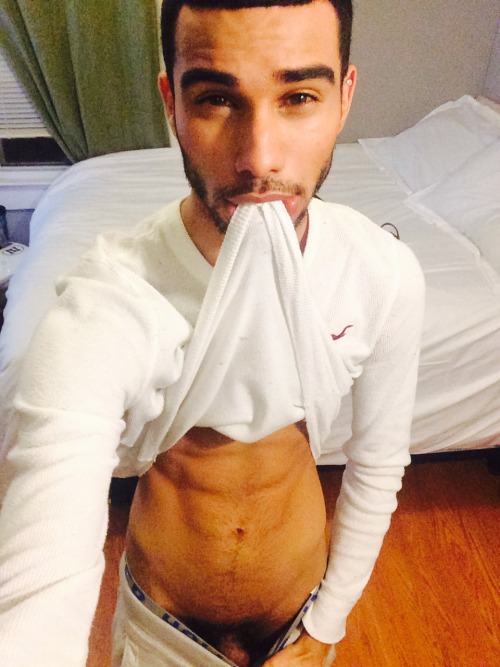 cupidon69:  beatingmyheart:  oh hey  💕🍌GAY VIDEOS : http://cupidon69.tumblr.com/tagged/videos 💕🍌BIG COCK : http://cupidon69.tumblr.com/tagged/big+cock 💕🍌BEAUTIFULMEN : http://cupidon69.tumblr.com/tagged/beautiful+men 