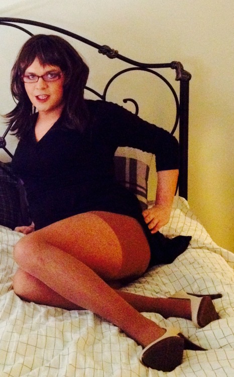 abbycatsuk:  emason3434:  emason3434:  #crossdressing #crossdresser #femmeside #mtf  Happy Monday!!! One of my favorite shoots from early on 