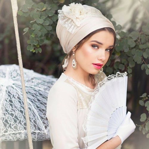 Classy turbans come and go, but the ones Shablula’s Boutique just uploaded to ModLi are going 