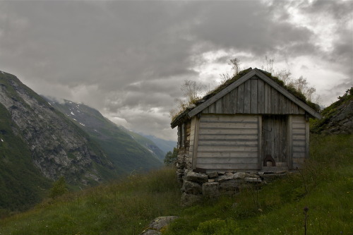 cabinporn:  Sod-roofed hut in Geiranger, Norway. Submitted by Laura Mattila. 