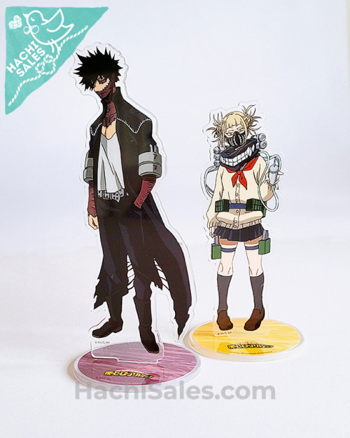 When acrylic stands depict the characters’ height difference.  This pair of stands along other