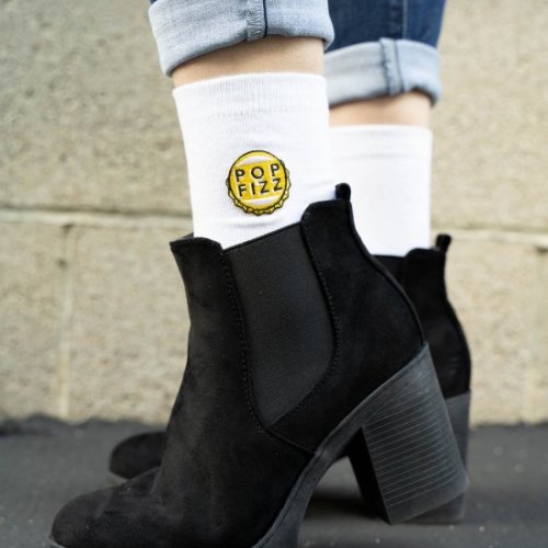 DIY: Make Your Own Patch Socks - ift.tt/2GMM5ez