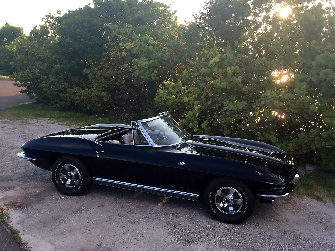 corvettes:  1966 Corvette Sting Ray Convertible