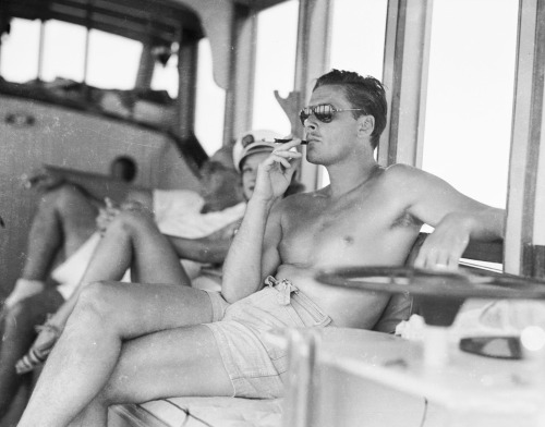 Errol Flynn in his yacht ♡