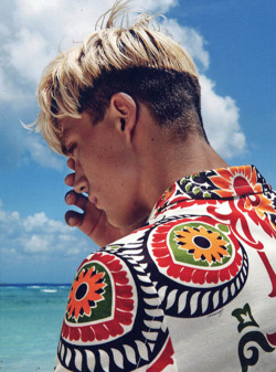 l-homme-que-je-suis:  Otto Pierce in “The Riviera Maya Affair” Photographed by Paola Kudacki and Styled by Francesco Sourigues for Hercules Magazine 