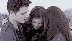 primrosie:get to know me meme: favorite movies [22/?] Twilight Saga: Breaking Dawn - Part 2 (2012)Wh