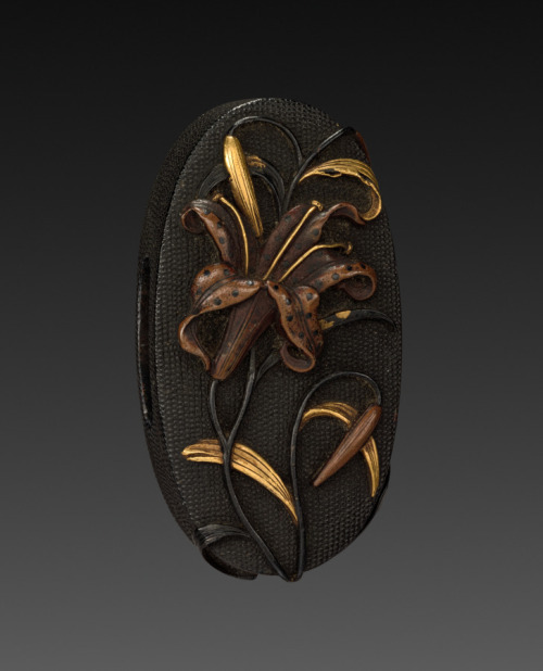 cma-japanese-art: Kashira, 1700-1850, Cleveland Museum of Art: Japanese ArtSize: Average: 3.5 x 2 cm