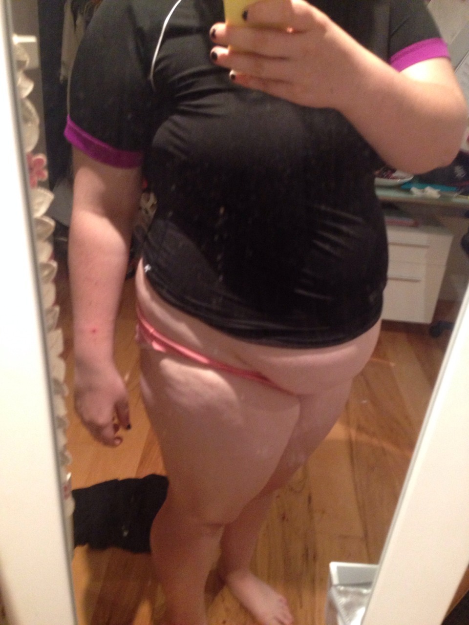 pablo454:  feedeebeth:  Whenever I get bored I try on tight clothes and become horny