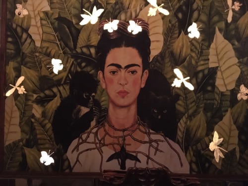 Unrelated to ceramics but my mom went to a Frida themed restaurant in Mexico last night. Very jealou