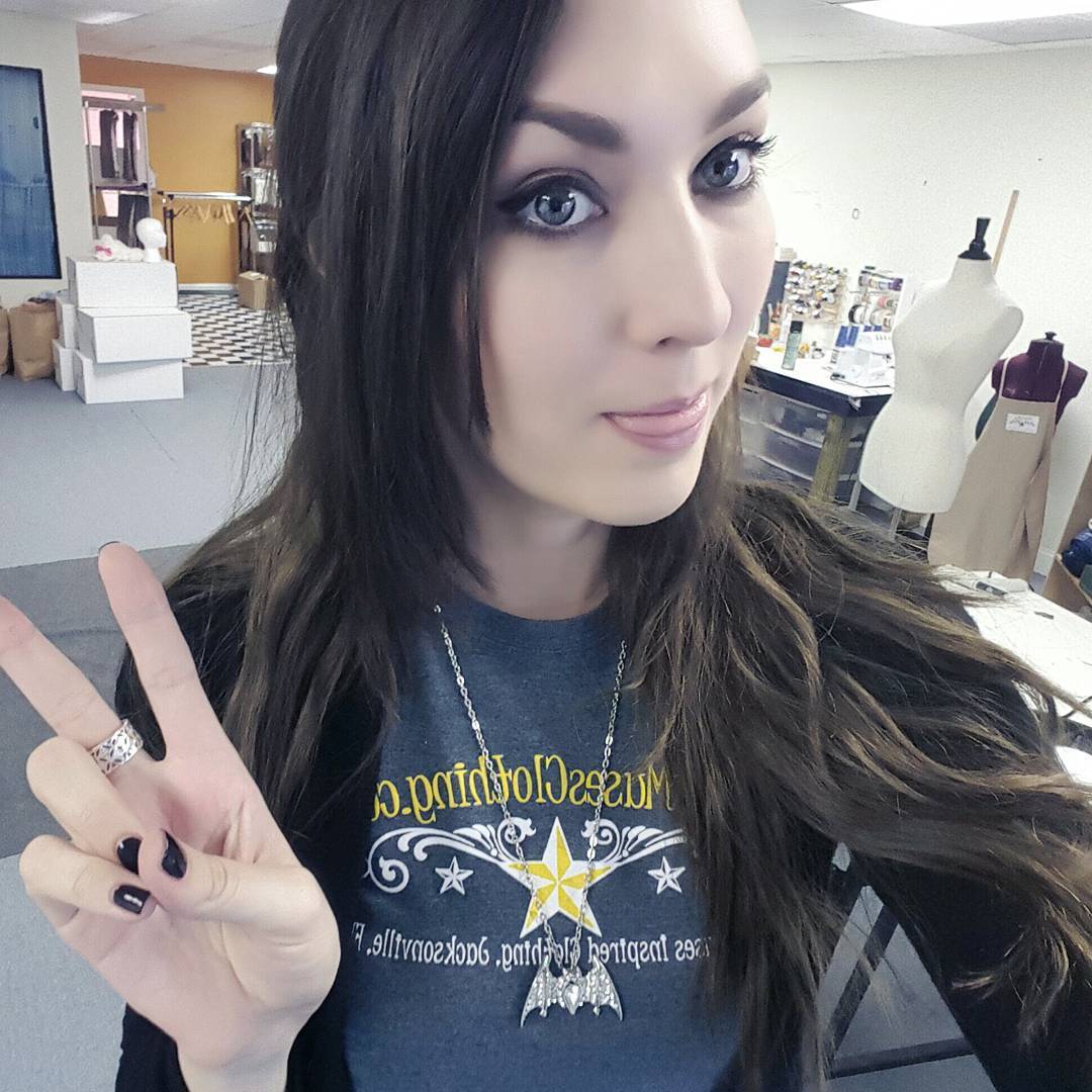 ojeniferann:  Mandarin Mini Con today! Representing @candykcosplay at @threemusesclothing
