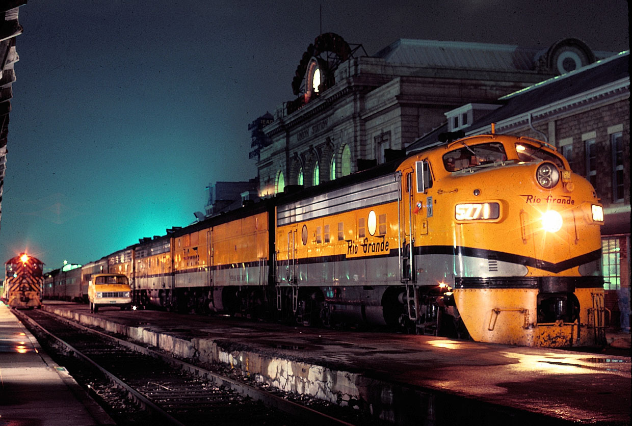 aiiaiiiyo:  The Rio Grande Zephyr - America’s last privately operated passenger