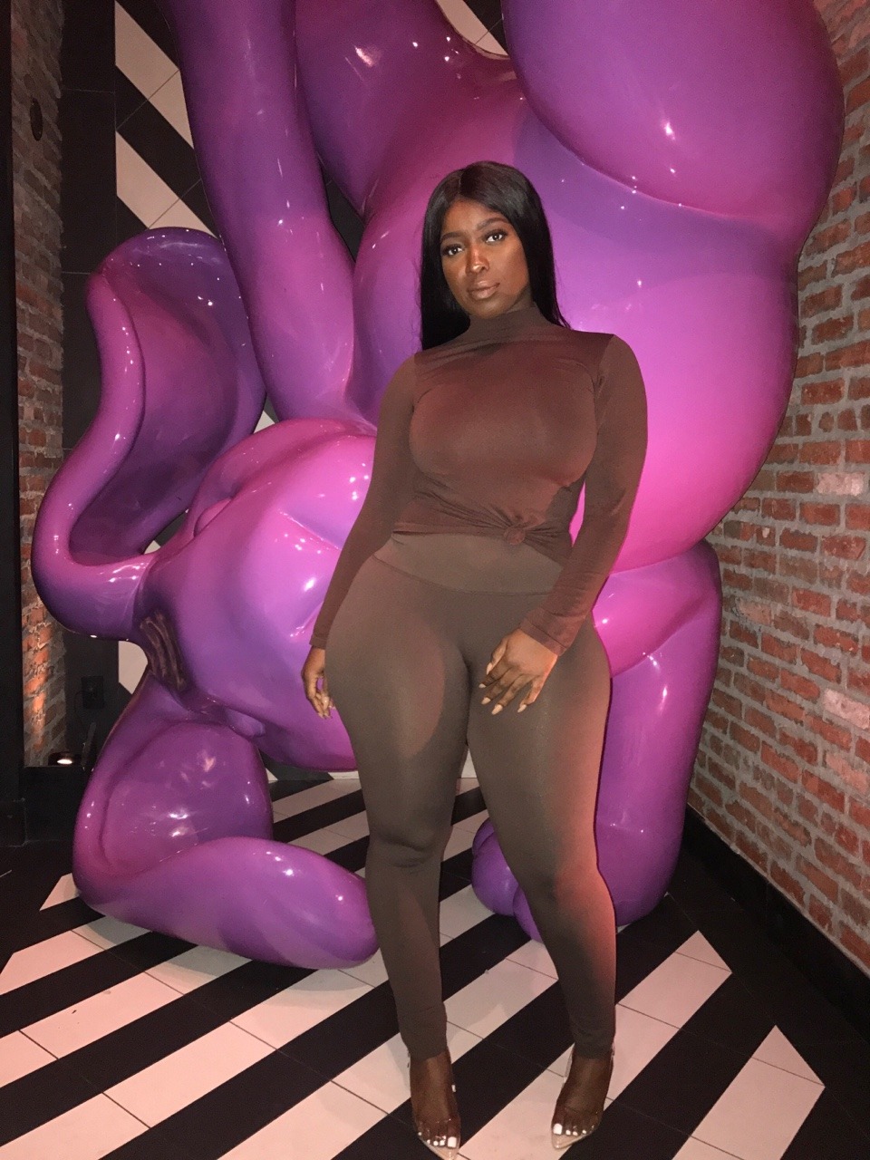 darkskindchk:  Chocolate on chocolate.