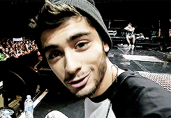 bitchlibra:  Zayn + Beanies (｡♥‿♥｡) 