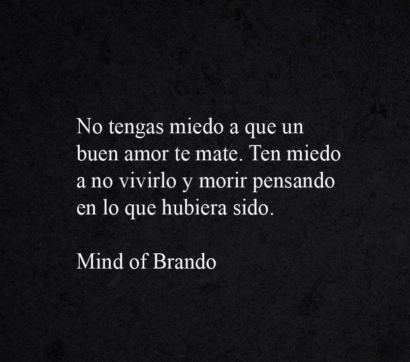 somospandaspordentroyporfuera:  -Una chica invisible. 