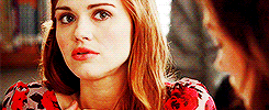halequeensarchive-deactivated20:  Ladies of Teen Wolf + Colors 