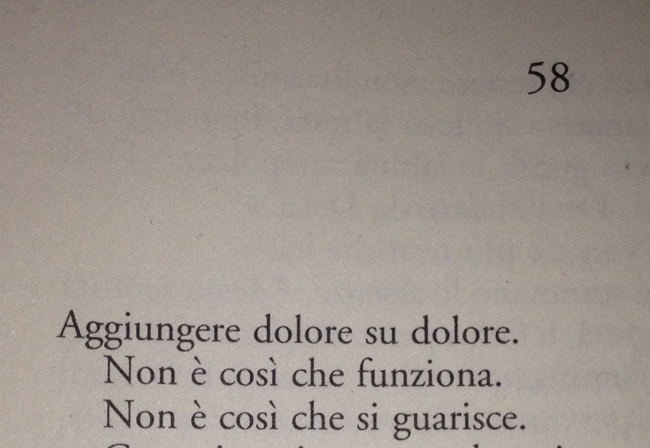 Per quale motivo stai piangendo? Tu hai me...