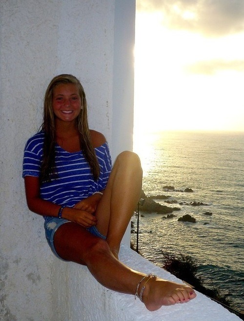 caperucitafeet:  ;)     