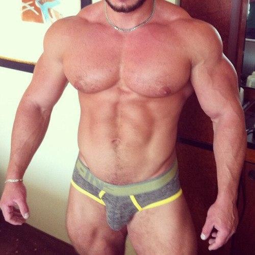 Gods On Earth: Muscle Worship