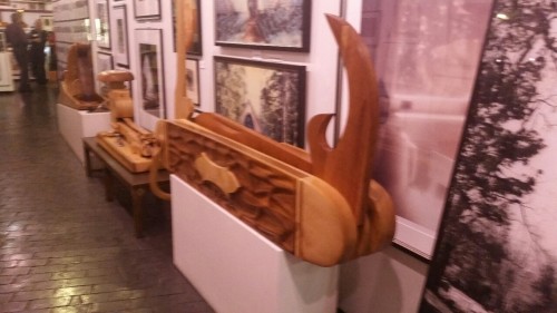 I went to an art gallery and saw some very interesting things.