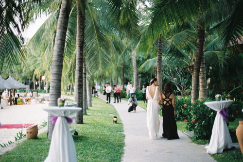 m4rkh0ppusss:  Trên con đường… by Phan Hữu Lập Photography !♥! on Flickr.