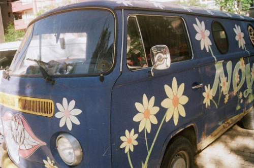 dirtyhippieproductions:  Hippie Bus Love! ☮  ❤ ॐFollow Us On FacebookFollow us on Twitter