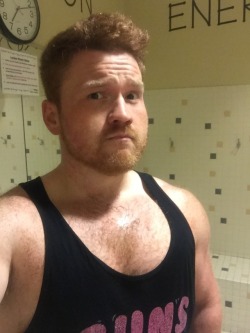 gingerium:  All of my failed gym selfies