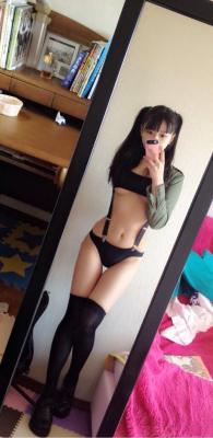 tinyasiangirls:  Tiny Asian girl mirror cutie.More Tiny Asians