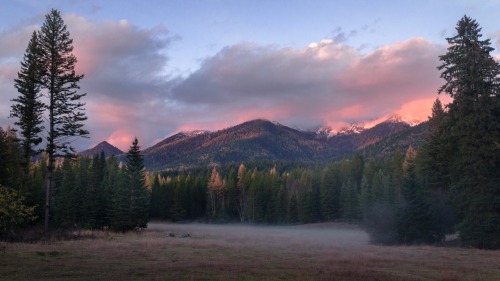 Montana alpenglow in Swan Valley