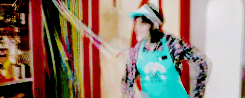 noelandthefieldings:  “What sort of music do people conjure up when I enter a room?” 
